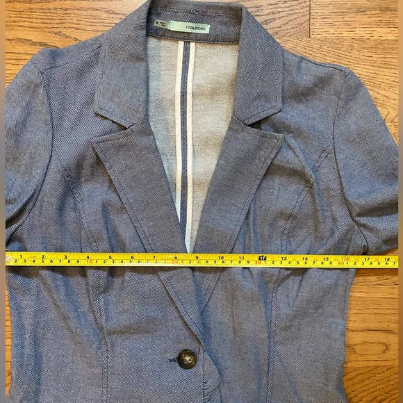 Maunces Ruffle Trim Jacket Women's Medium - Picture 7 of 8